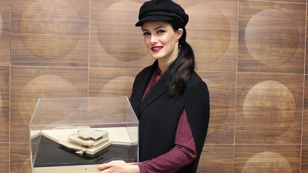 sara ja pienoismalli