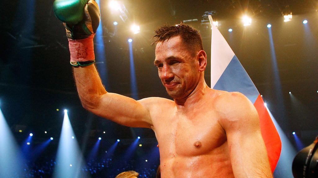 Felix Sturm juhli voitto viime helmikuussa.