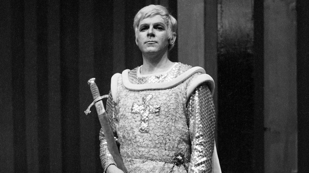 Pentti Perksalo kuvattuna Lohengrin-oopperan rooliasussa 17. maaliskuuta 1970.