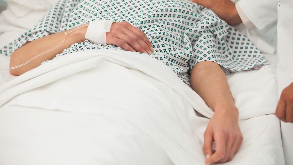 Nuoren naisen vakava diagnoosi on lääkäreille täysi mysteeri.