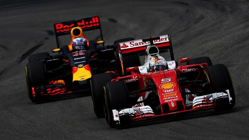 Ferrari ja Red Bull taistelevat F1-sarjan kakkostallin tittelistä.