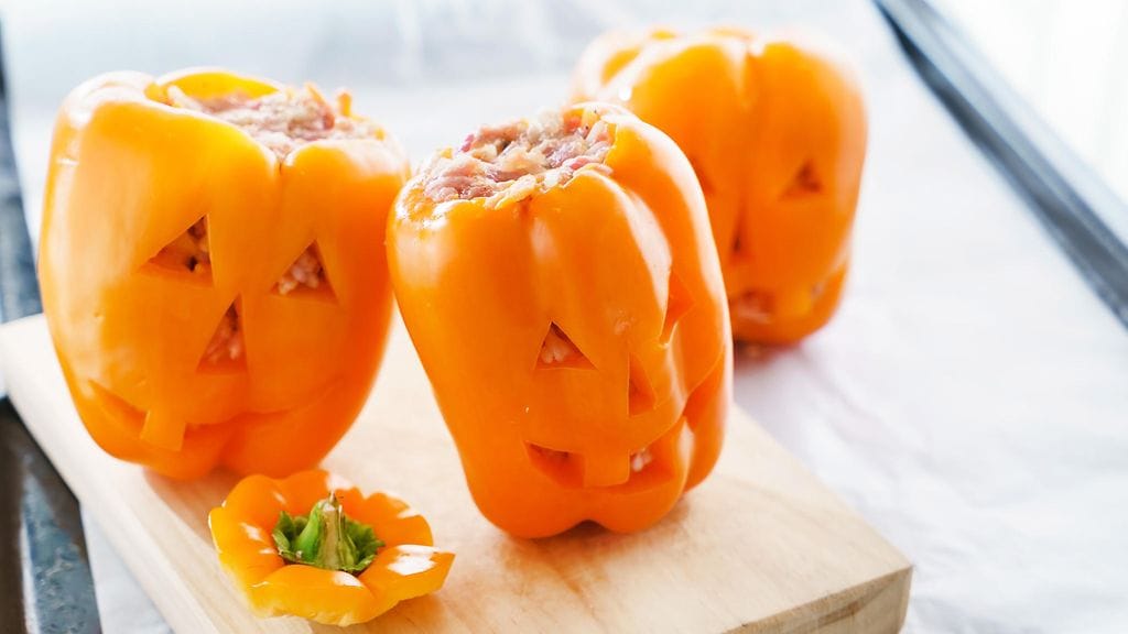 Täytteeseen käytetään kvinoaa. Tiesitkö, että siinä on kaksi kertaa enemmän proteiinia kuin riisissä?