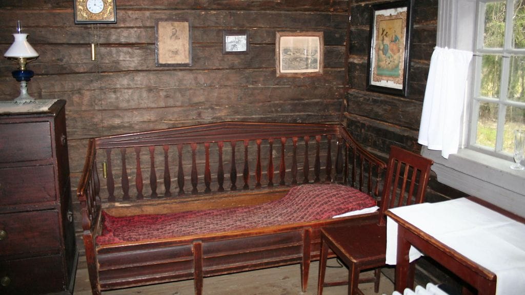 Aleksis Kiven kuolinvuode. Kuva: Tarja Kärkkäinen, Tuusulan kunta.