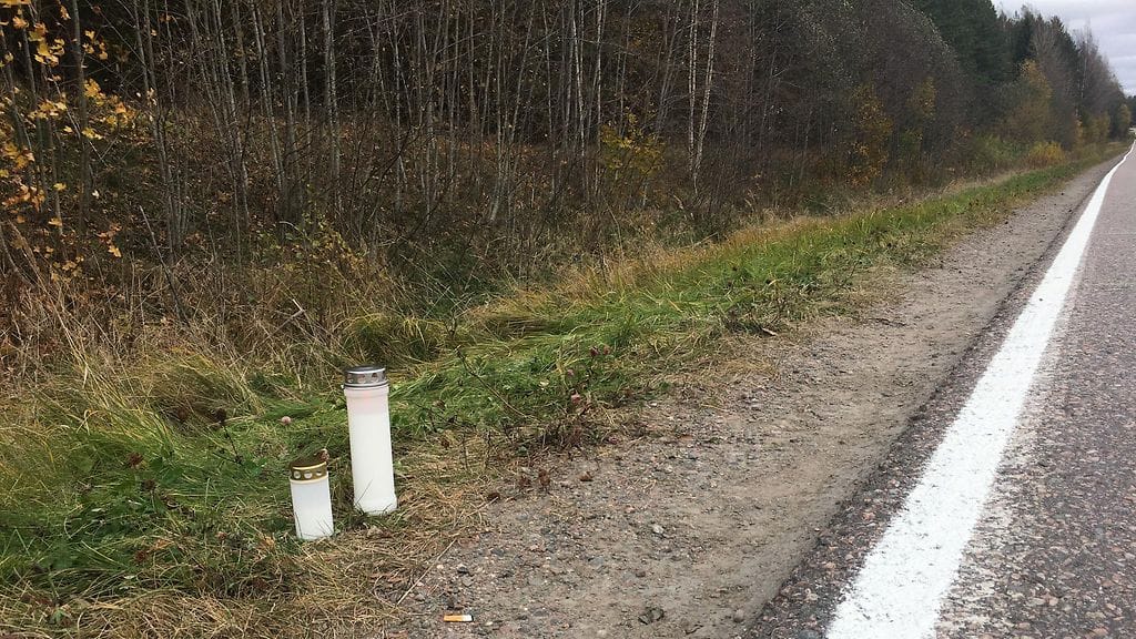 Vihdin kouluturma kynttilöitä