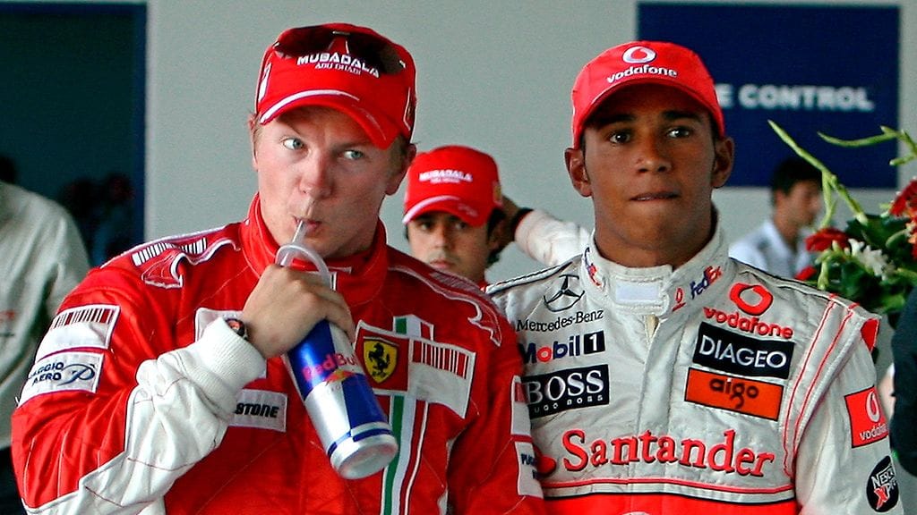Kimi Räikkönen ja Lewis Hamilton kaudella 2007.