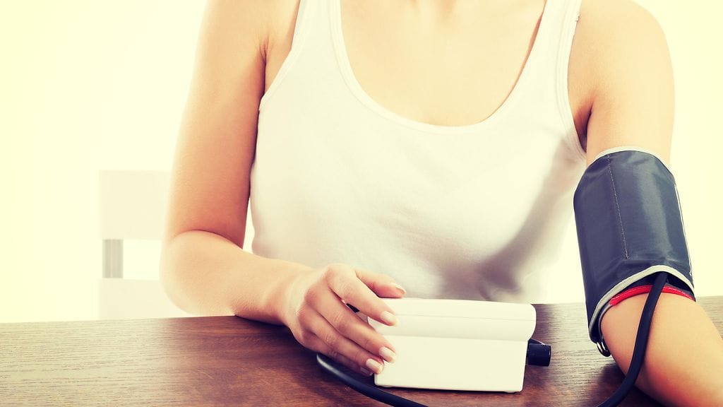 Verenpaine olisi hyvä mitata säännöllisesti.