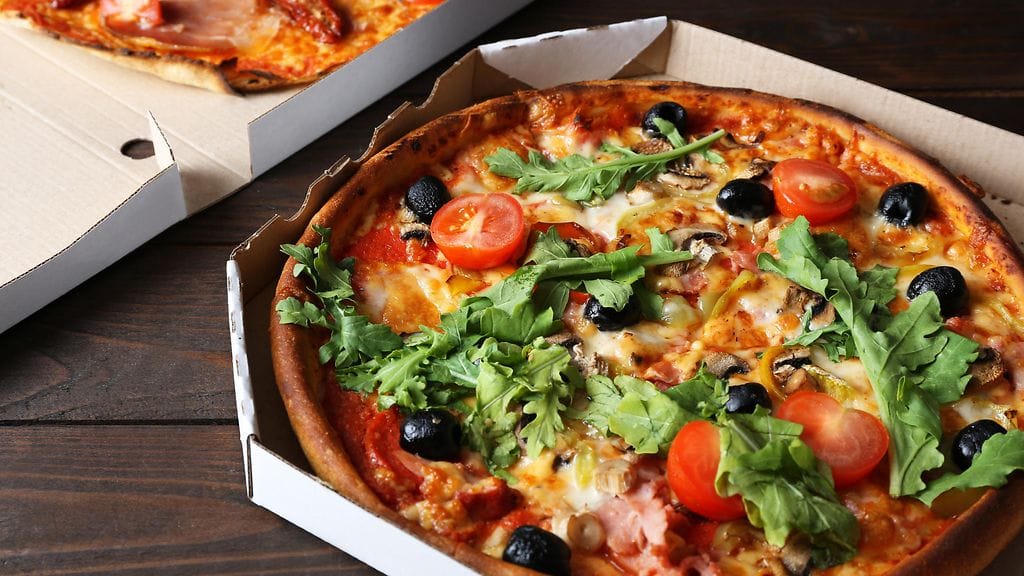 Pizzatilauksen unohtaminen tuli ravintolalle kalliiksi.
