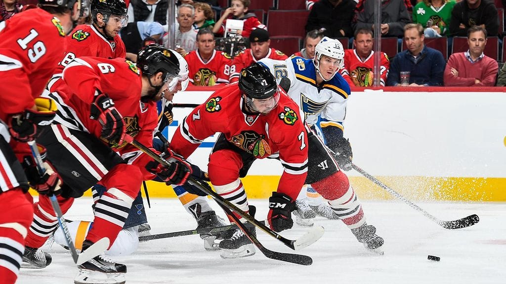 Jori Lehterä kamppailee Chicagoa vastaan.