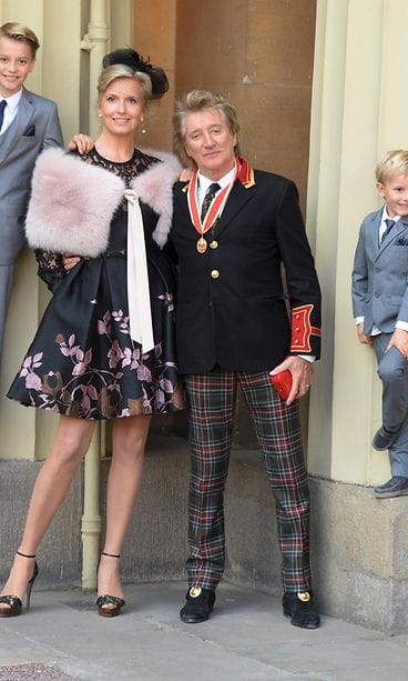 Rod Stewart, Penny Lancaster ja parin lapset Alastair ja Aiden 11.10.2016 2