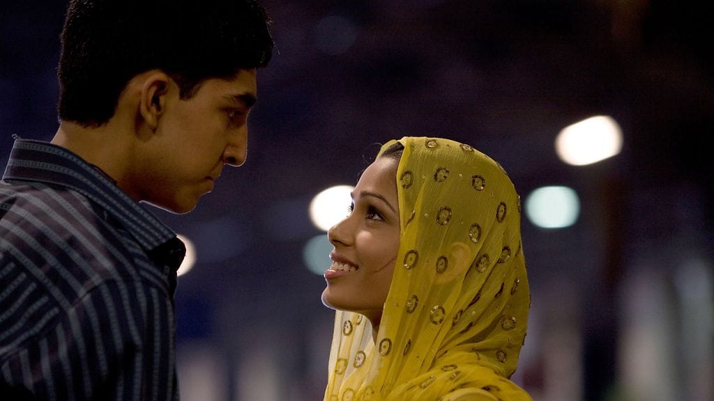 SLUMDOG MILLIONAIRE Dev Patel Freida Pinto 2008