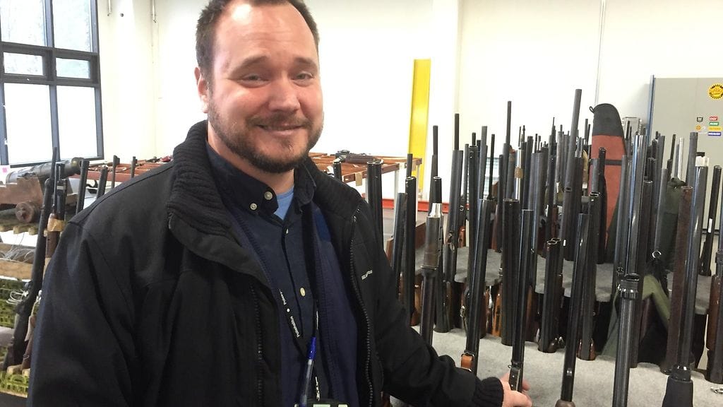 Asehuutkauppa-Jussi Kytosaari poliisi-aseluvat