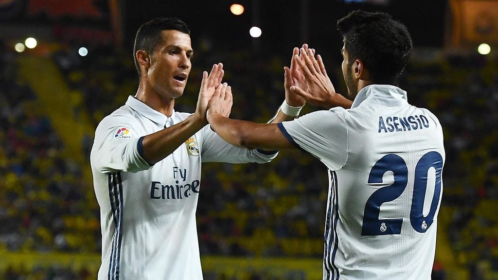 Cristiano Ronaldo ja Marco Asensio juhlatuulella