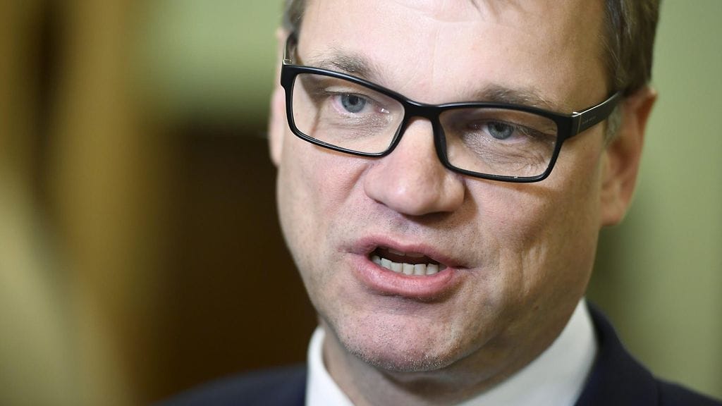 MTV:n tietojen mukaan pääministeri Juha Sipilän hallitus suunnittelee määräaikaista hankintatukea sähköautoille osana ilmasto- ja energiastrategiaa.