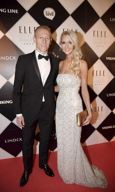 Mikael ja Metti Forssell Elle Style Awards -gaalassa 20.10.2016 PYSTY