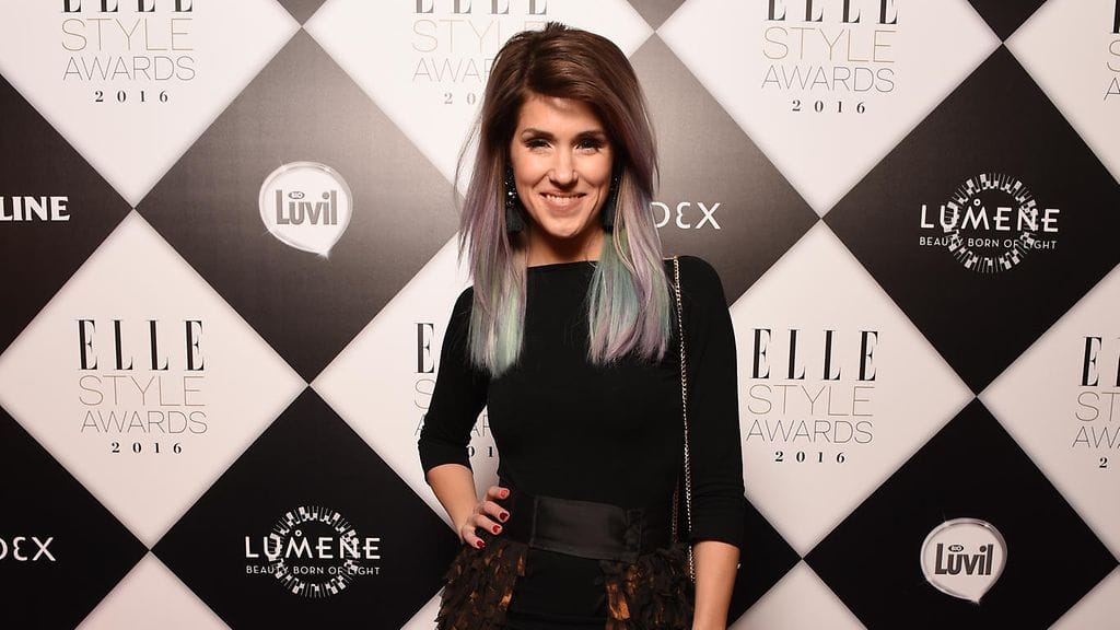 Jannika B kävi pyörähtämässä syyskiireidensä lomassa Elle Style Awards -tilaisuudessa 20.10.2016.