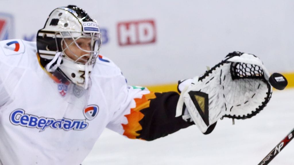 Jakub Stepanek debytoi SM-liigassa.