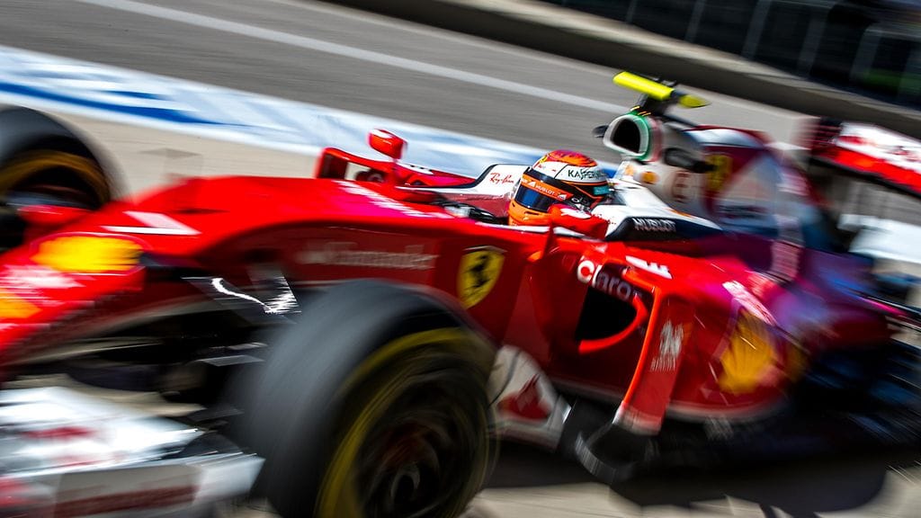 Kimi Räikkönen Ferrarissaan.