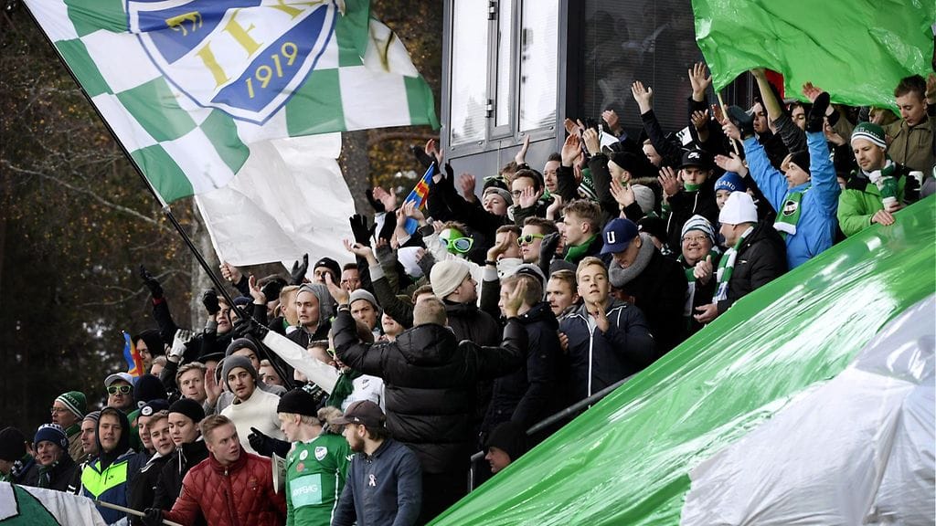 IFK Mariehamnin fanit toivovat mestaruutta.