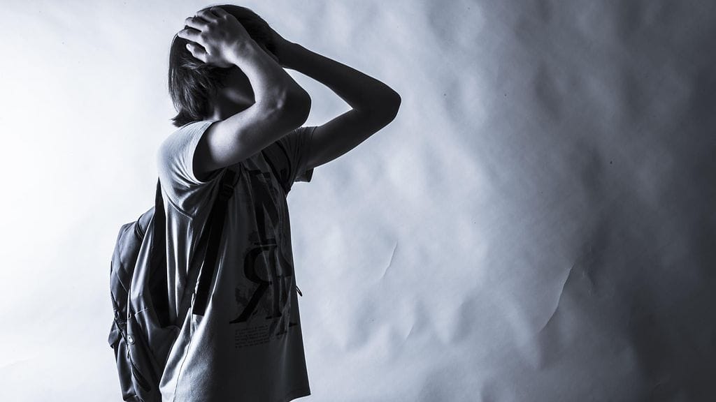 Pojan sairaus oireili alkuun ahdistuksena.