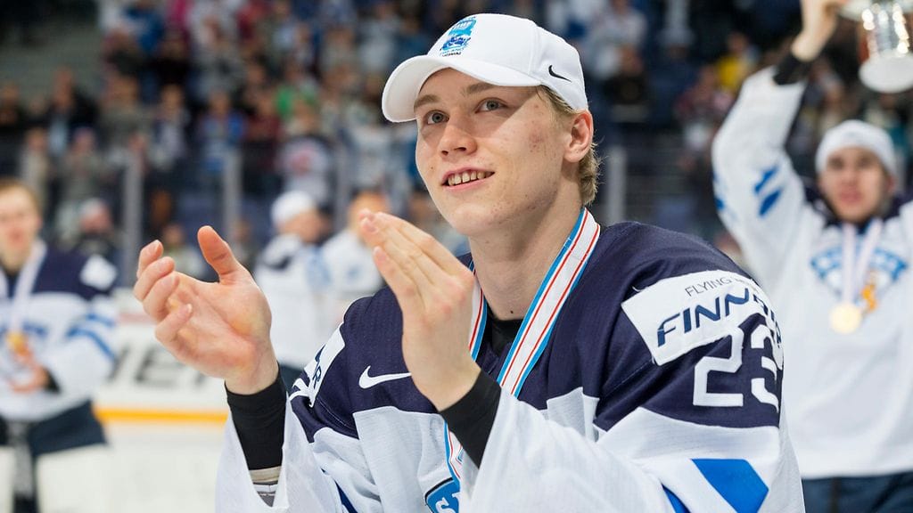 Sebastian Repo juhli nuorten MM-kultaa vuodenvaihteessa.