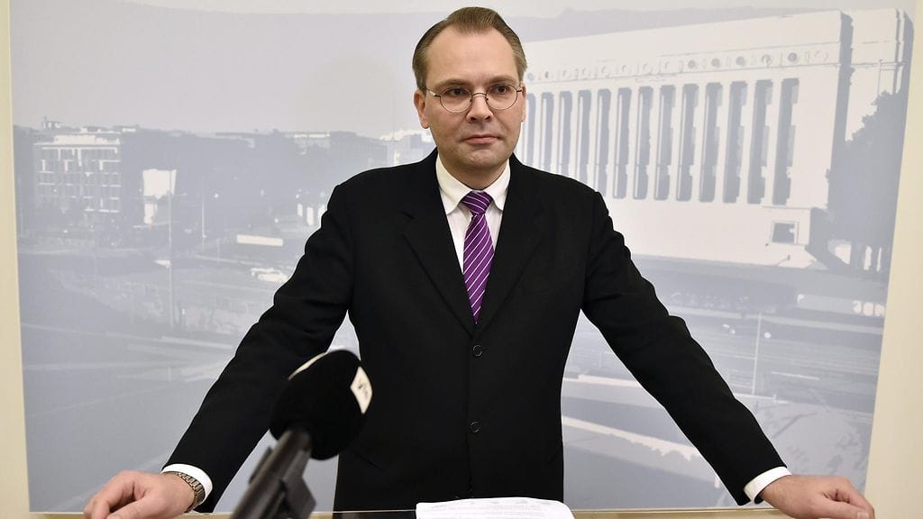 Jussi Niinistön mielestä tasapaino eri puolustushaarojen välillä on tärkeä ylläpidettävä asia.