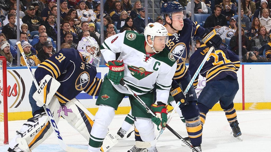 Mikko Koivu vei kamppailun Rasmus Ristolaista vastaan.