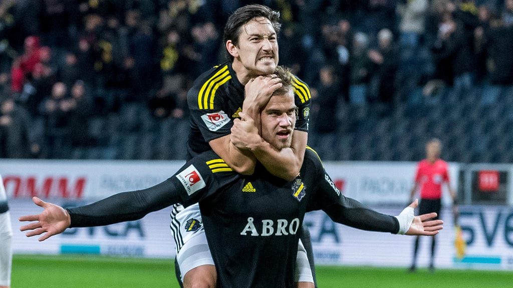 Eero Markkanen viimeisteli mielettömän upean osuman.