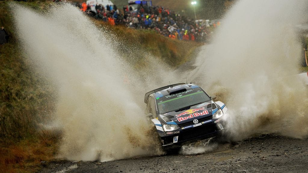 Sebastien Ogier on iskussa Walesissa.