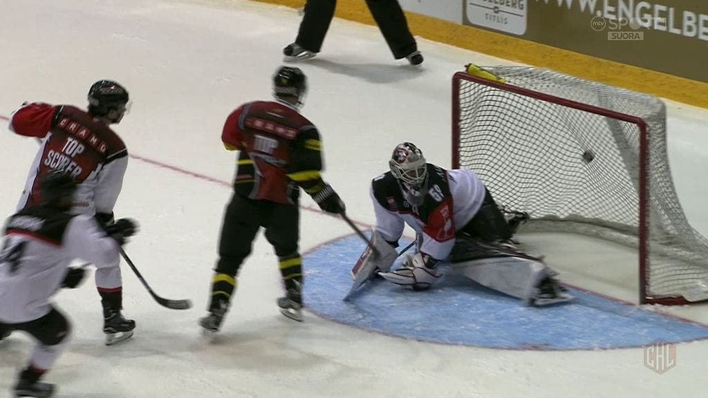 Jesse Mankinen ohjasi KalPan 1-0-johtoon.