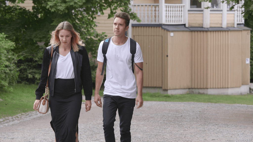 Kimmo ja Milla saapuvat Suomenlinnaan