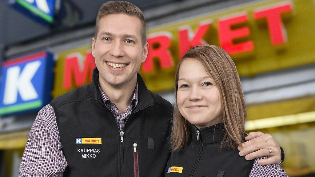 K-marketia Ristiinassa pitävälle pariskunnalle lasten ja vanhusten asiat ovat aina olleet lähellä sydäntä.
