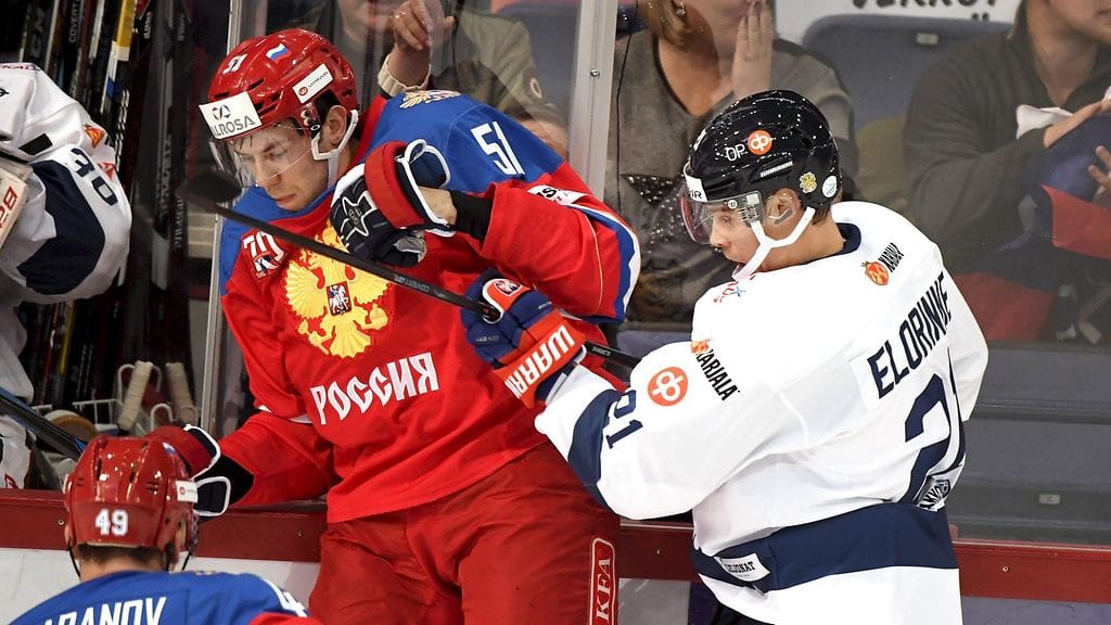 Aleksi Elorinne ja muut Leijonat taipuivat torstaina kotikaukalossa.