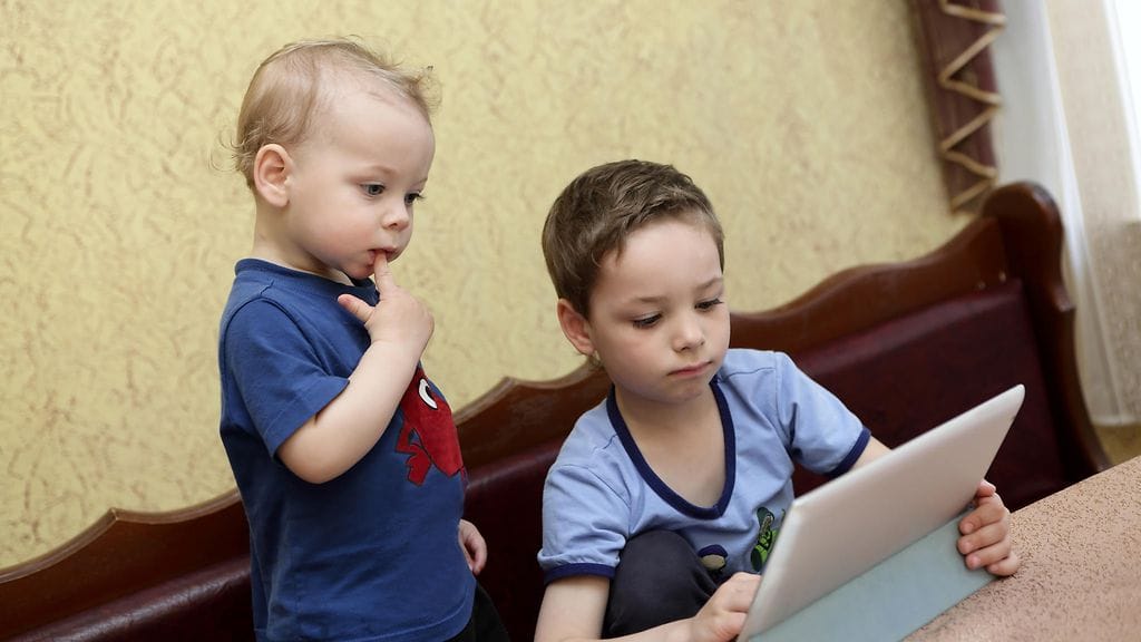 Teknologia voi auttaa luomaan hyvän ravintolakokemuksen niin lapsille, vanhemmille kuin muillekin ruokailijoille.