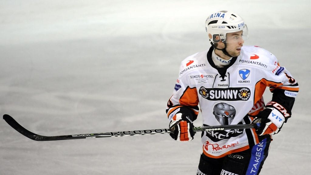 Mathias Porseland edustaa HPK:ta.