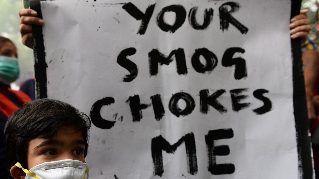 Smog chokes Intia delhi