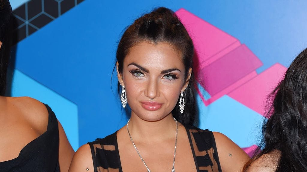 Elettra Lamborghini on nähty Super Shore -tositelevisio-ohjelman yhtenä osallistujana.