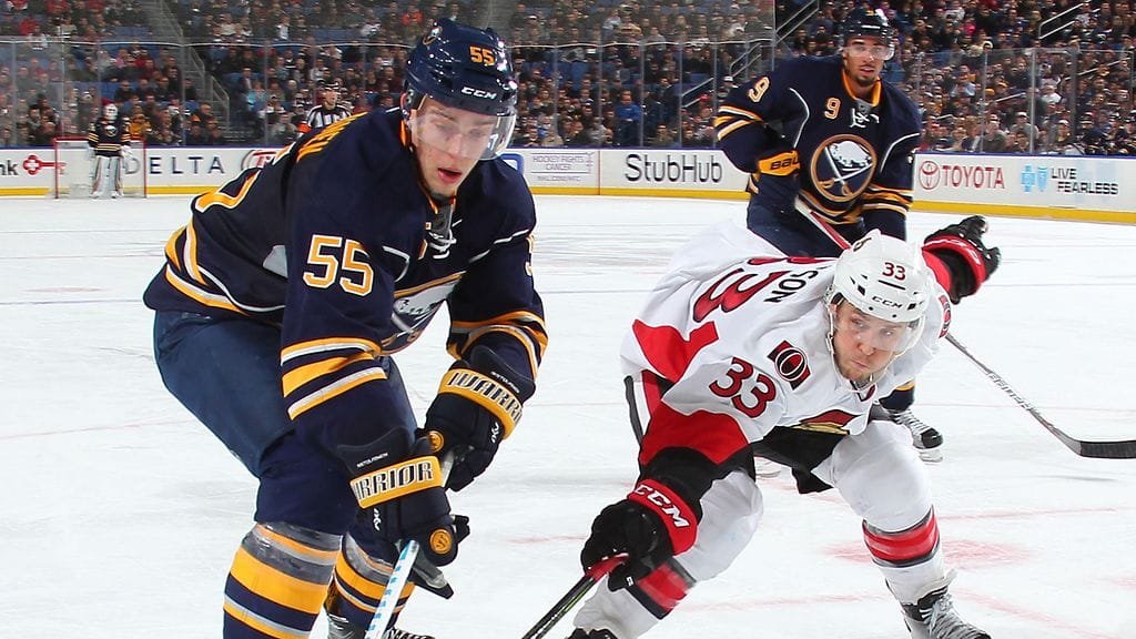 Rasmus Ristolainen taisteli Ottawan Fredrik Claessonin kanssa.