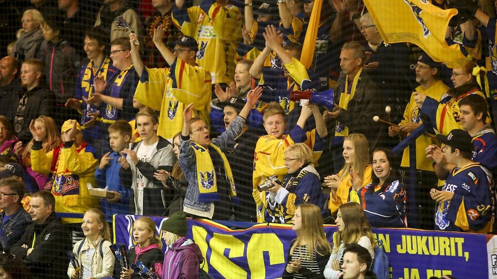 Jukureiden otteluissa riitti väkeä.