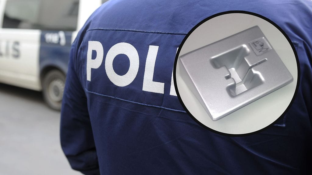 Kopioitujen korttien määrä ei ole poliisin tiedossa. Kuvassa skimmauslaite.