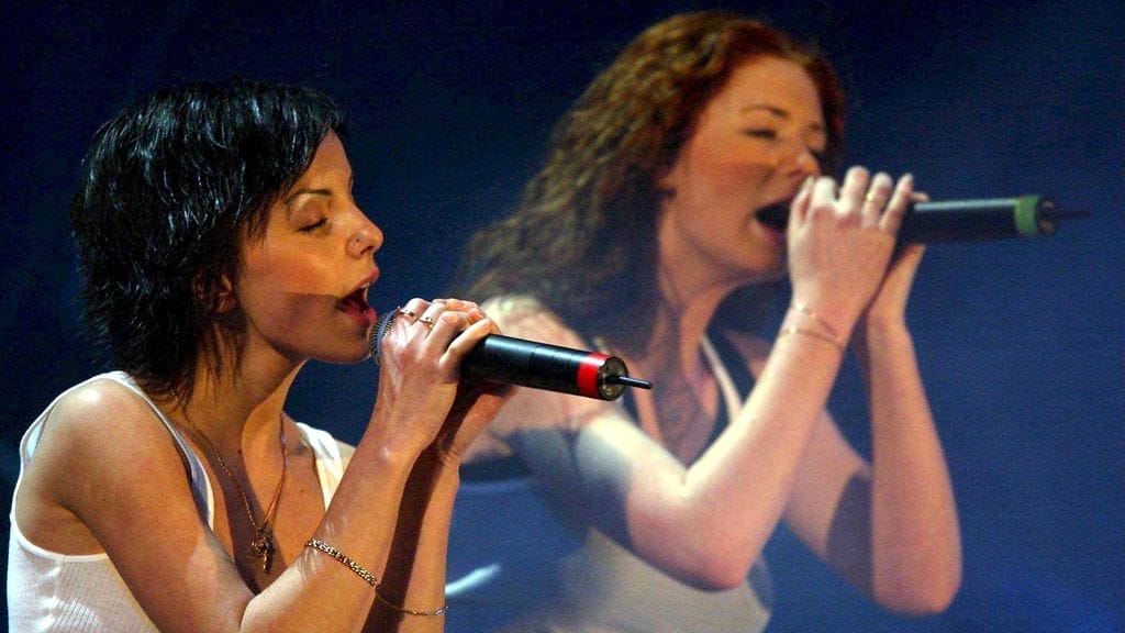 t.A.T.u. julkaisi uransa venäjäksi ja englanniksi yhteensä kuusi albumia.