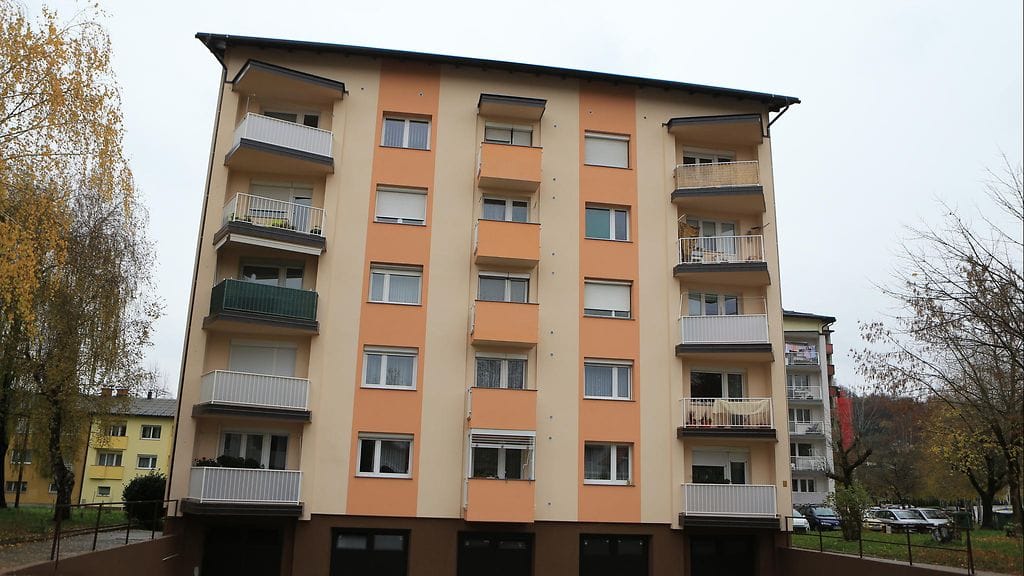 Melanian kotikylä 2 kotitalo ensimmäinen