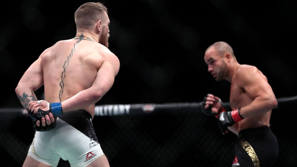 Conor McGregorin erikoinen tyyli.