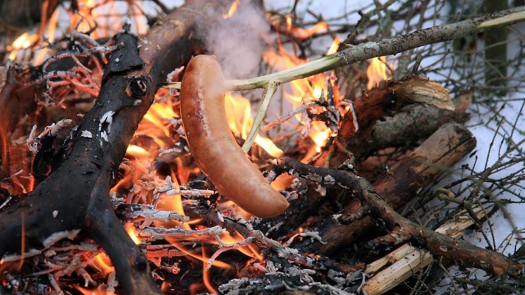 Prosessoidut lihatuotteet lisäävät keuhkoahtaumataudin riskiä tupakoitsijoilla.