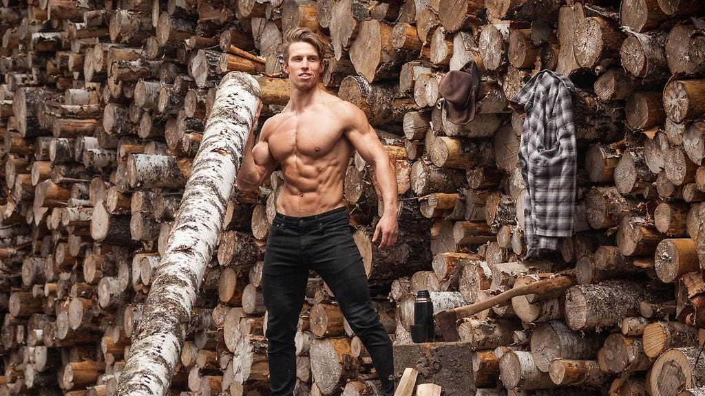 Liikunnan Riemu -urheiluseuran poikakalenteri julkaistiin ensimmäisen kerran vuonna 2009.