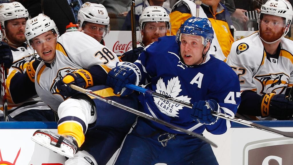 Leo Komarov teki maalin ja jakoi viisi taklausta.