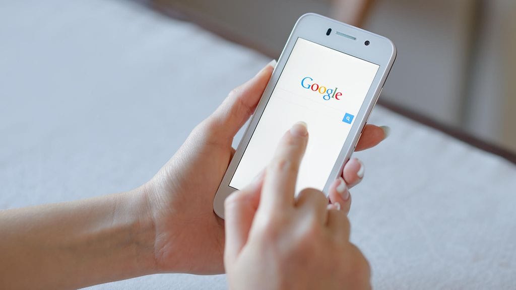 Googlen hakutuloksissa tullaan tulevaisuudessa painottamaan nettisivustojen mobiiliversioita.