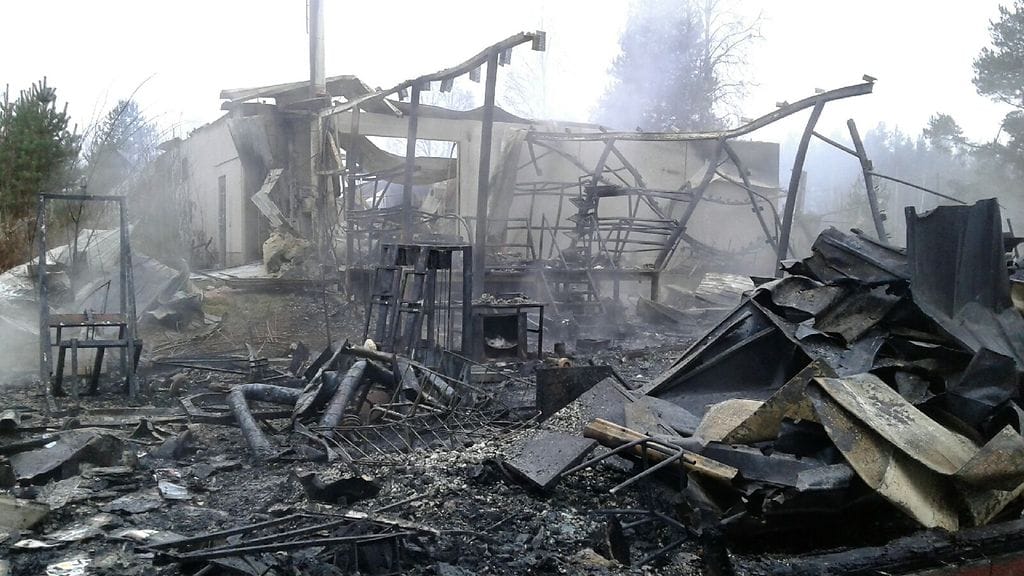 Kivijärveläinen CandyWell-makeisyhtiö tuhoutui täysin tulipalossa 16. marraskuuta 2016.