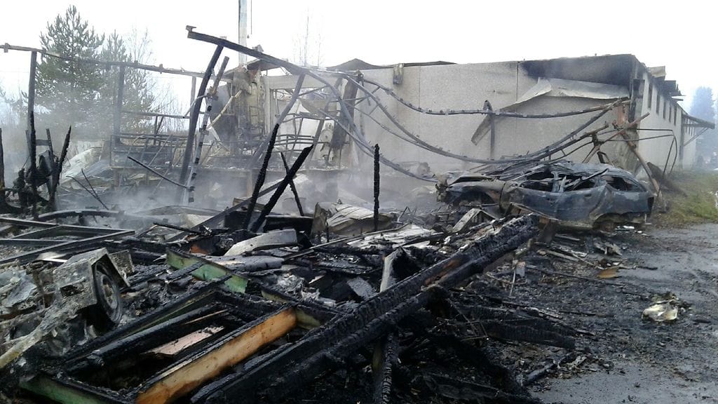 Kivijärveläinen CandyWell-makeisyhtiö tuhoutui täysin tulipalossa 16. marraskuuta 2016.