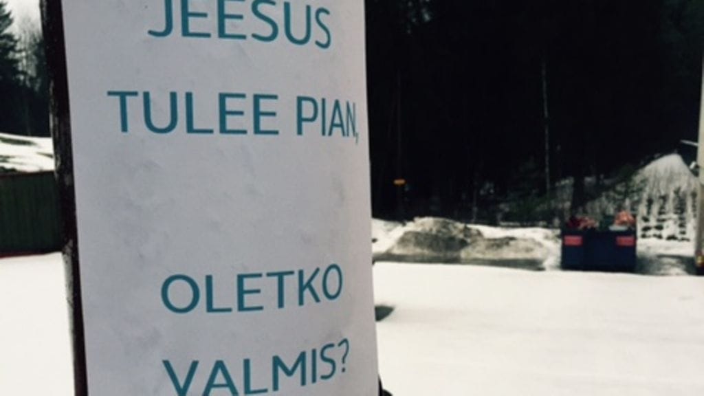 Jeesukseen paluusta kertoviin julisteisiin on aina haettava Ely-keskukselta lupa. Vain tapahtumailmoituksia saa tilapäisesti laittaa teiden varsille ilman lupaa. Kuvituskuva.