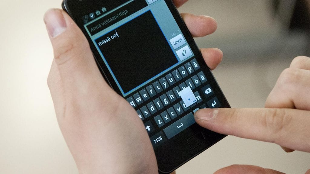 Android-puhelimista löytynyt vakoiluohjelma välittää käyttäjien tekstiviestejä kiinalaiselle palvelimelle.